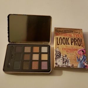 Eyeshadow palette